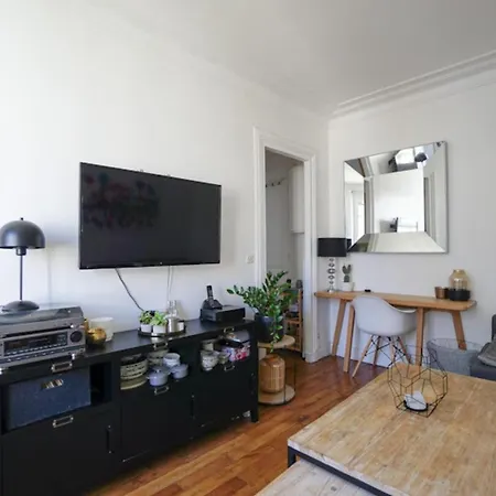 Magnificent Appt With Balcon-montmartre Apartment