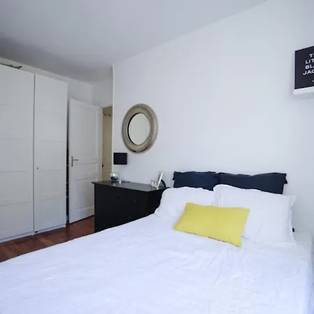 Magnificent Appt With Balcon-montmartre Apartment